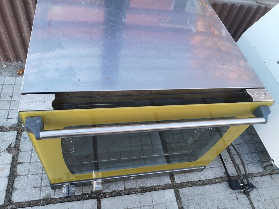 Машина  Тесто 22 литра  Пицария  Фурна  Конвекторна Фурна UNOX  220V Н