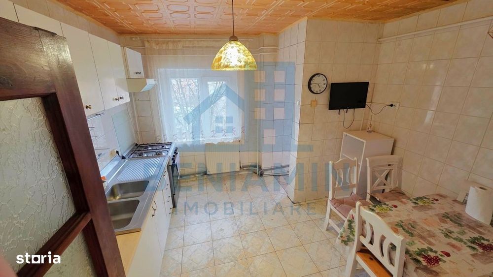 3 camere decomandate Brazda 79mp -centrala -doua bai -bucatarie mare