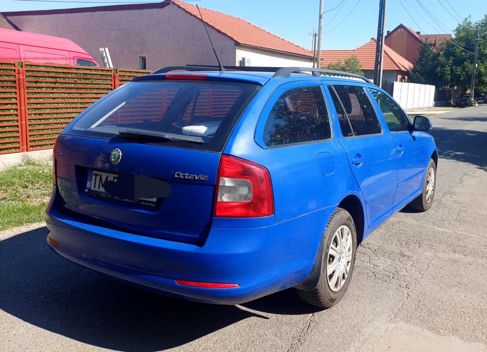 Vând Skoda Octavia