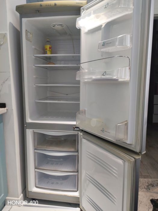 Холодильник   не холодит