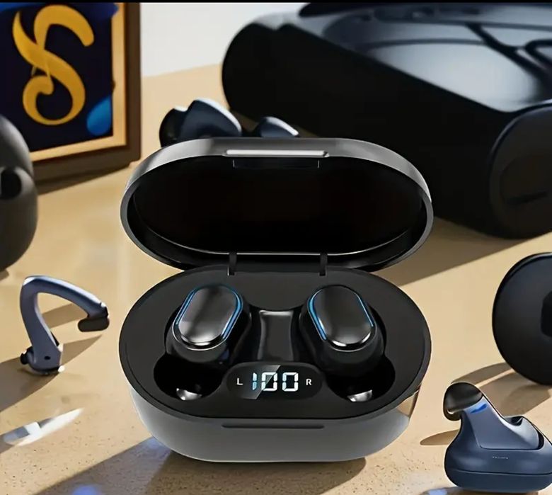 Безжични слушалки E7S с LED дисплей и микрофон