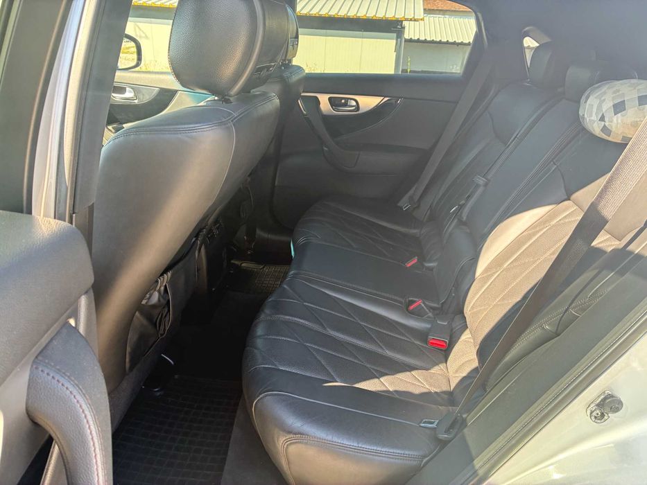 Продавам Infiniti Fx 37s AWD 2009 г