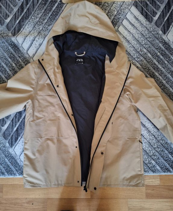 Мъжко бежово яке ZARA