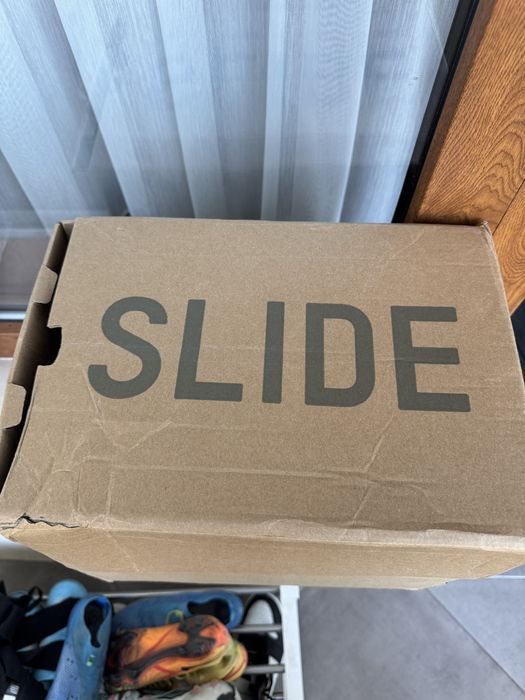 Последни номера YEEZY SLIDE!!