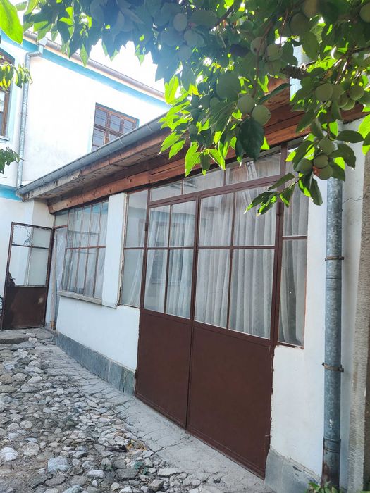 Продава се Къща в Перущица - 200 кв.м за 350 €/кв.м - Снимка #2