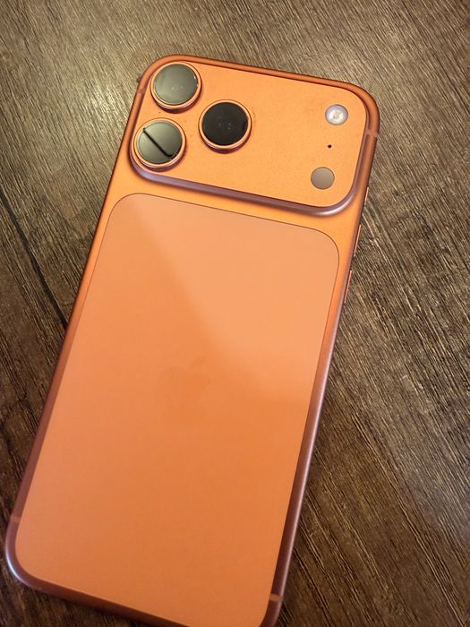 Iphone 17 pro max esim 256 94%health plus 2 huse originale