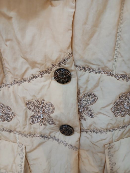 Куртка женская слегка утеплённая