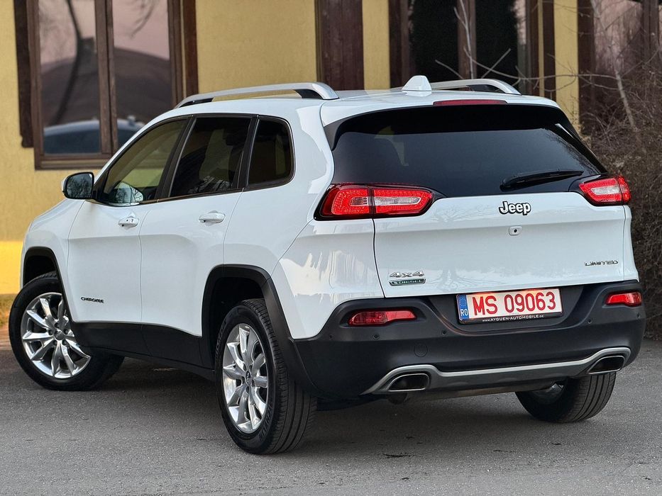 Jeep cherokee limited 2.2 cutie automată 9 trepte.131500km