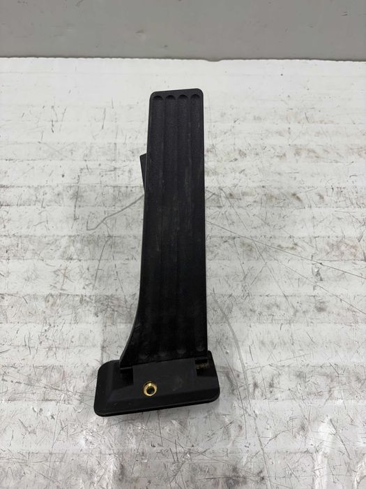 Педал Спирачка Ф40 Ф45 Ф48 Ф39 Педал Газ БМВ Ф-СЕРИЯ , Г-СЕРИЯ