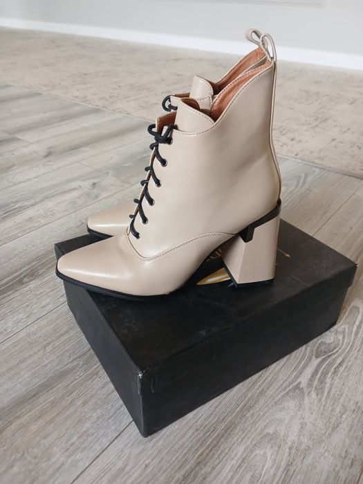 Продаётся платья