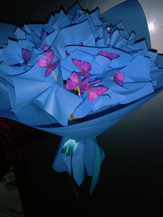 Цветы из бабочек