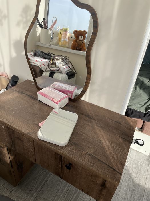 туалетный столик+зеркало