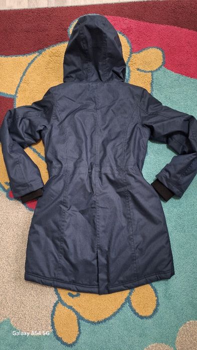 Дамско яке непромокаемо