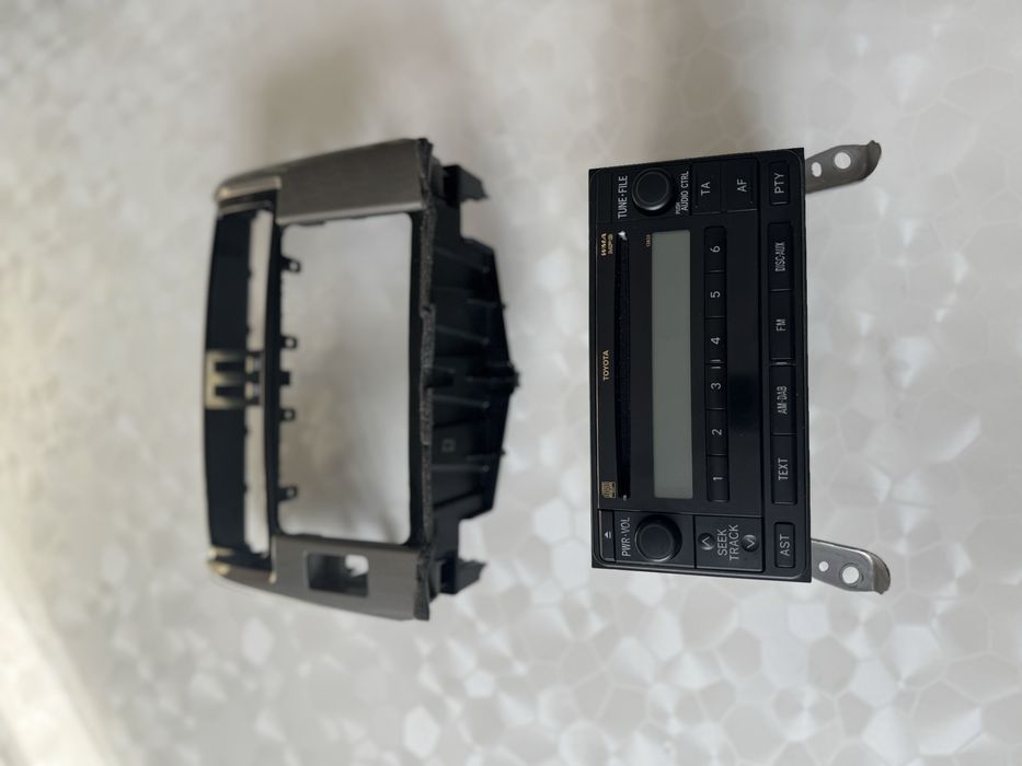 Автомагнитола на Прадо 150