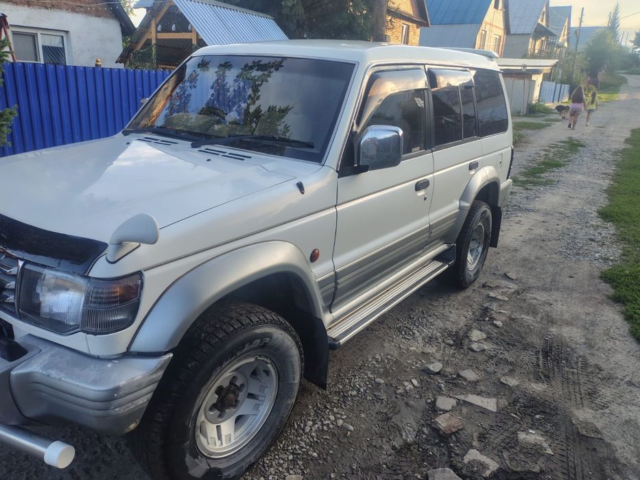 Продам mitsubishi Pajero