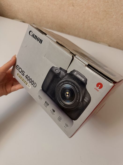 Камера Canon EOS 4000D