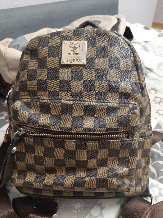 Продам рюкзаки отличные