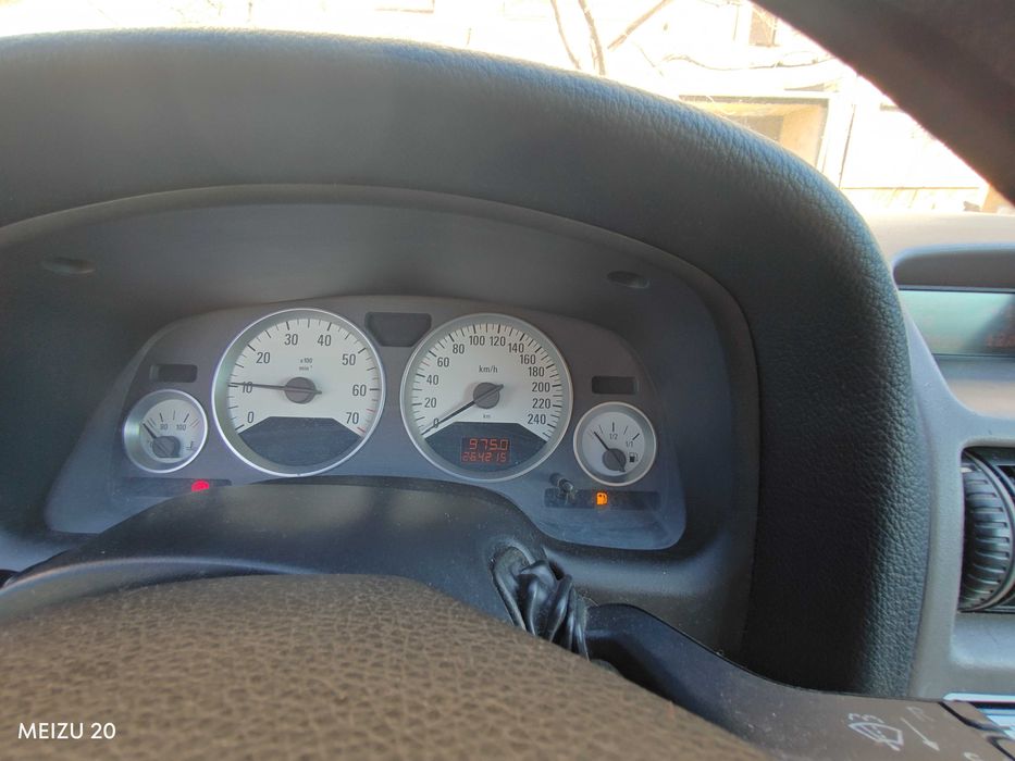 Opel astra 2.2 bertone