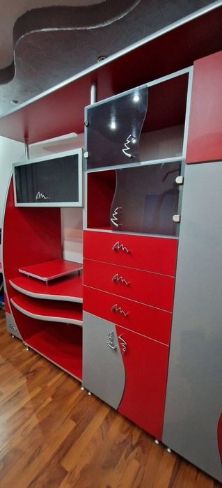 Vand mobila camera tineret plus cadou