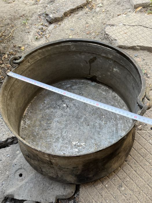 Голям бакърен котел (Менче,Менец)