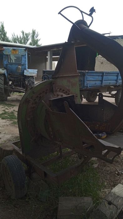 Assalomu alaykum traktor 28  DKU (somon maydalagich) va telechkasi bor