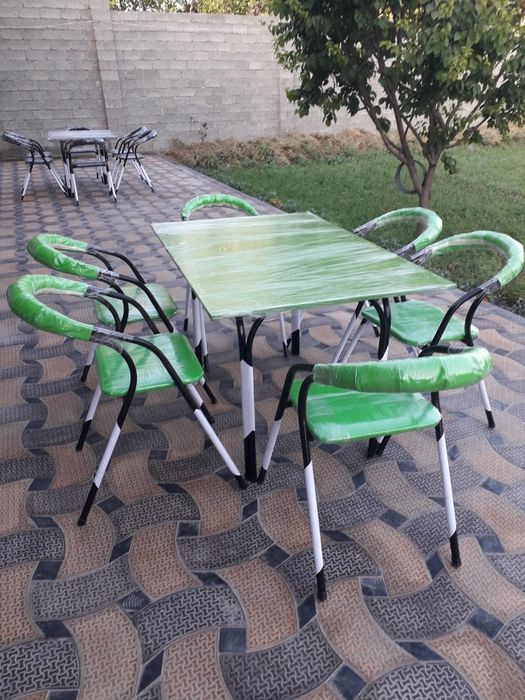 Стол стуллар сотилади