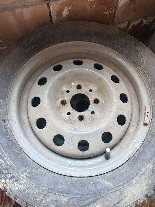 Продам штапмы с резиной зимней 14
