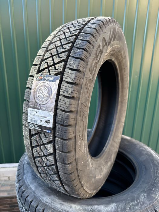 Продам новый зимний резину Ласса