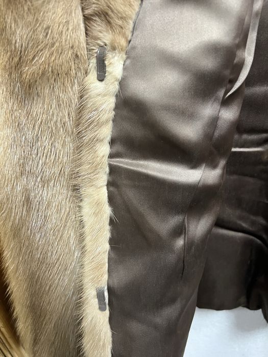 Blana de dama din Nurca