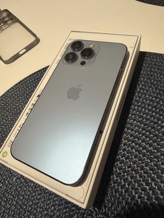 Iphone 13 pro 256 gb - 100% battery health / като нов