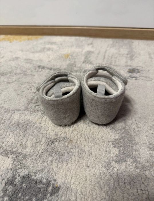 Pantofi H&M bebelusi