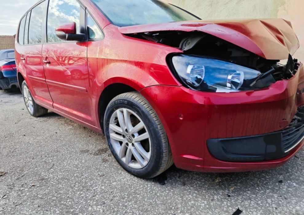 На части Vw Touran Dsg автомат 1.6 tdi Cay 7 ск Фолксваген Тоуран