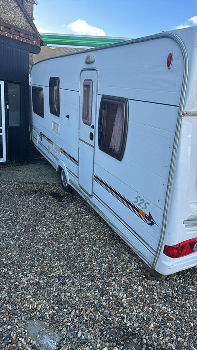 Vând rulotă din 2006