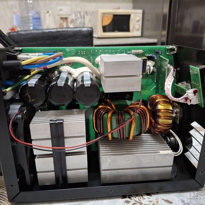 Продаётся Сварочный инвертор