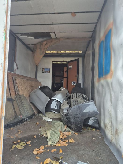 Продавам фургон алуминиев, градинска барака ,контейнер