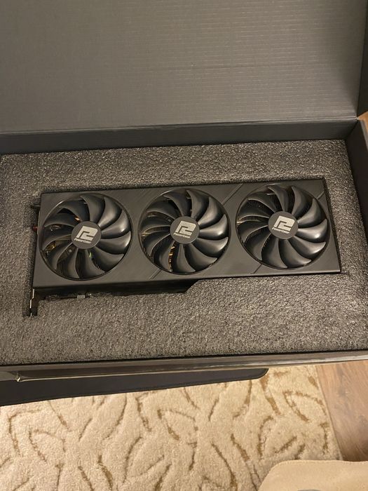 Fighter AMD Radeon™ RX 6800 16GB GDDR6