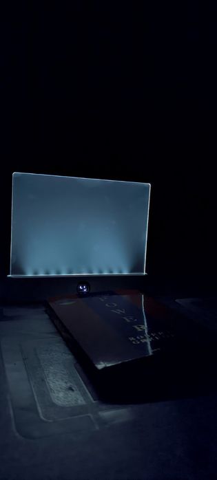 PageGlow – Плоска LED лампа за четене, с USB C зареждане