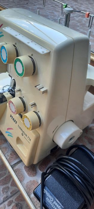 Оверлог Pfaff hobbylock 774