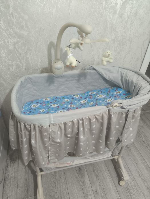 Колыбельная кроватка