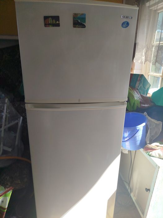 Холодильник Samsung RT45MBSW