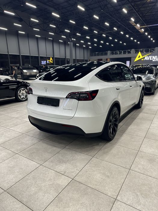 Tesla model Y 2202yil 10000km kraska toza