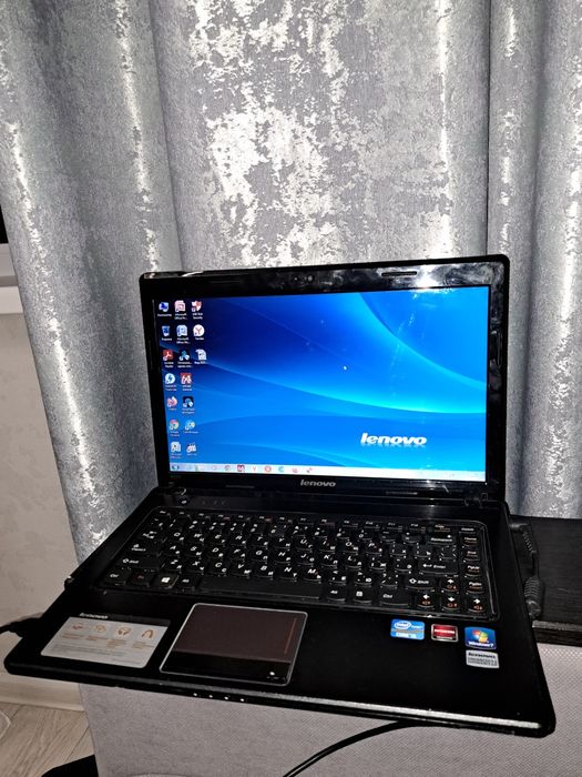 Ноутбук Lenovo core i5 сумка мышка