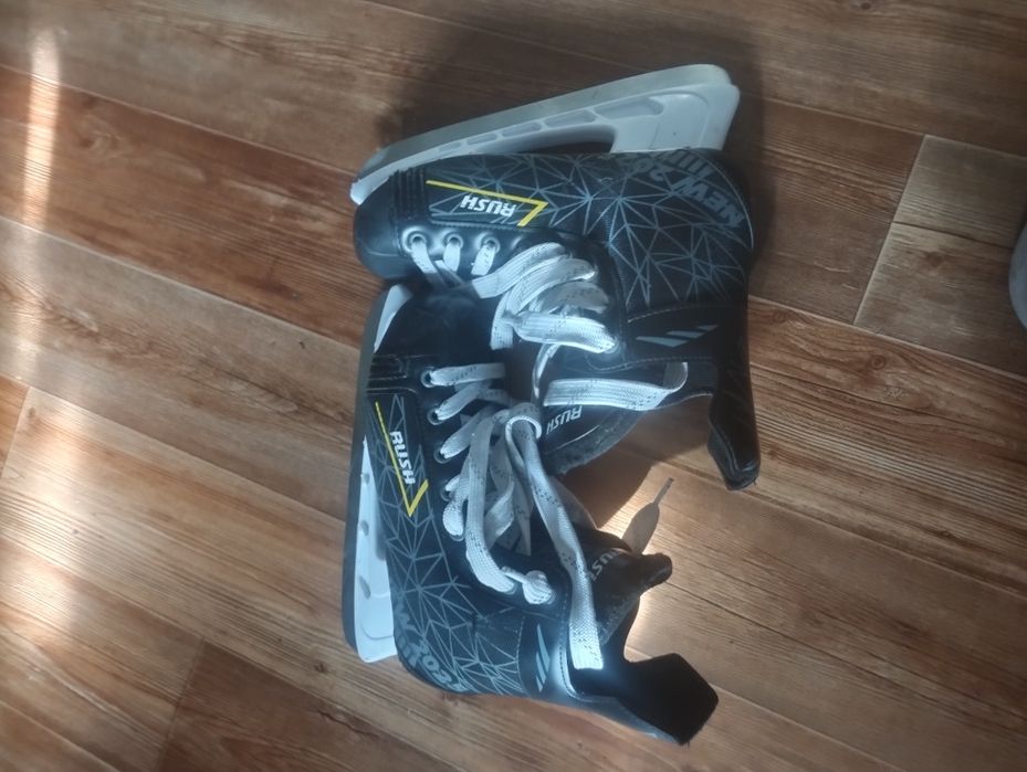 Продам Любинские коньки