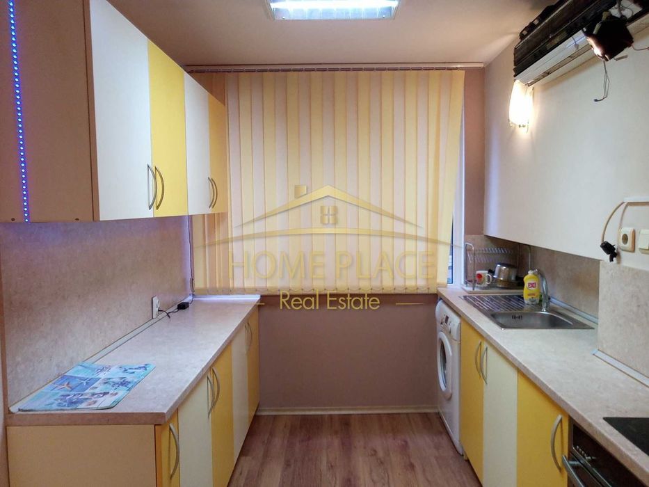 Дава се под наем Тристаен апартамент в Варна, Център - 94 кв.м за 977.16 € - Снимка #3