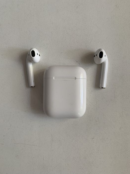 Apple airpods 2