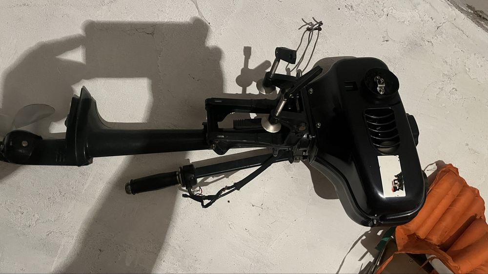 Моторная лодка для рыбалки