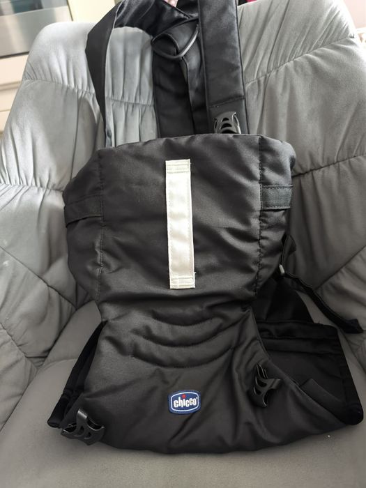 Продавам кенгуро babybjorn и Chicco