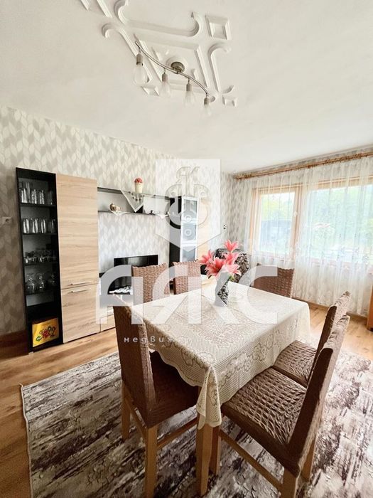 Продава се Къща в с. Боснек, Област Перник - 281 кв.м за 997 €/кв.м - Снимка #2