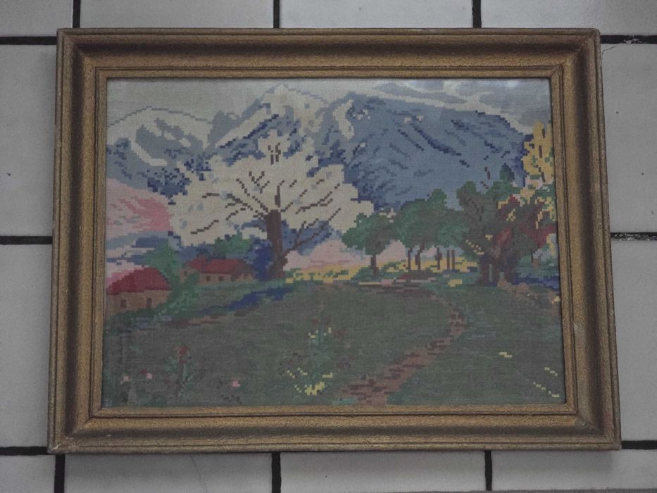 Гоблени различни