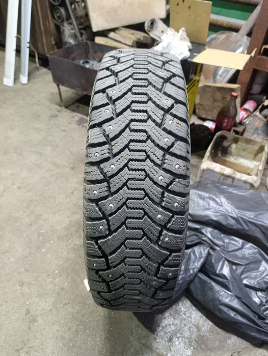 Продам зимние шины